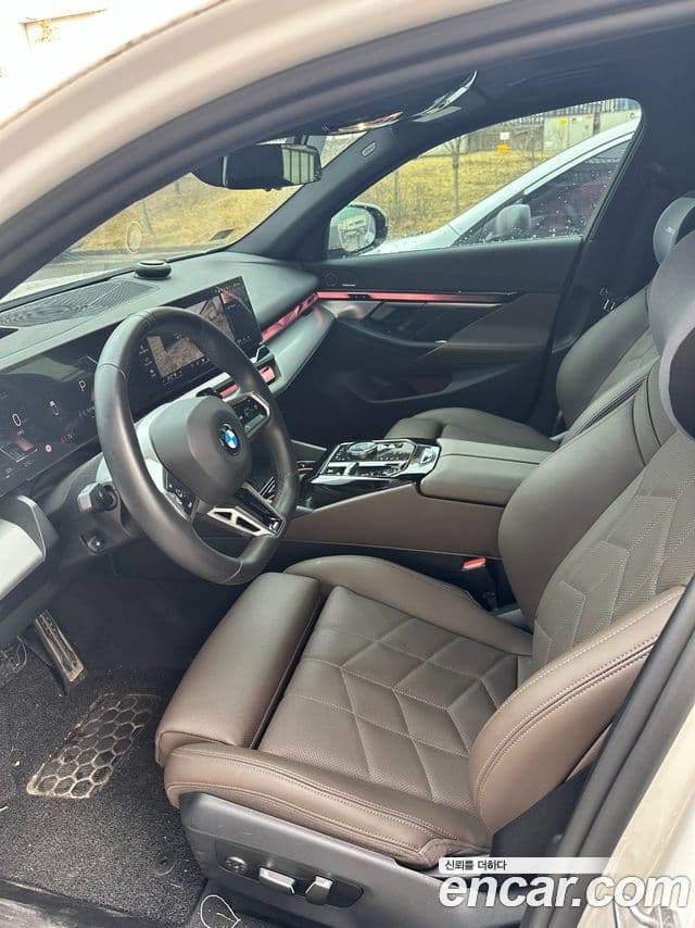 BMW 5시리즈 (G30) 523d M Sport, 2024 7