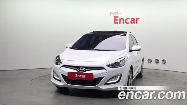 Hyundai i30(новый кузов / новое поколение) дизель 1.6 VGT PYL, 2014 3