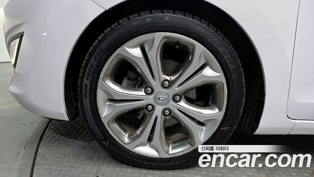 Hyundai i30(новый кузов / новое поколение) дизель 1.6 VGT PYL, 2014 все фото