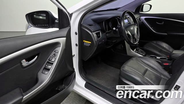 Hyundai i30(новый кузов / новое поколение) дизель 1.6 VGT PYL, 2014 10