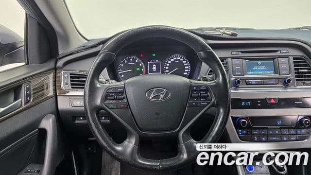 Hyundai LF Sonata LPI Modern(для людей с инвалидностью), 2015 14