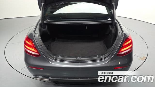 Mercedes-Benz E-класс W213 Avantgarde, 2019 20