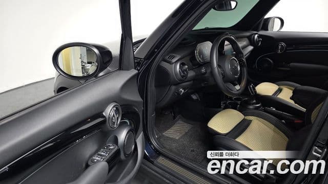 Mini Cooper S 3세대, 2023 11