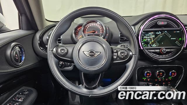Mini Cooper 클럽맨 2세대, 2017 13