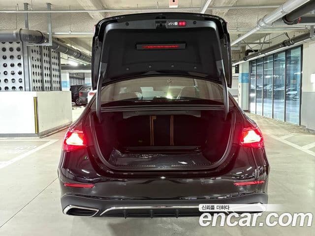 Mercedes-Benz E-класс W214 AMG Line, 2026 7