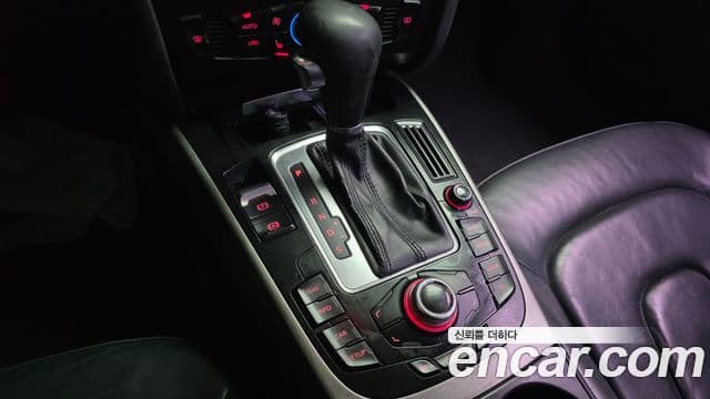 Audi New A4 B8, 2009 9