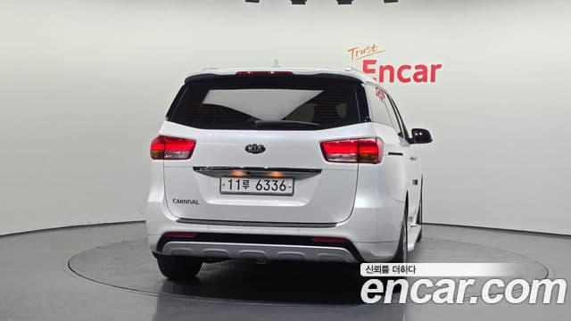 Kia All New Carnival Prestige, 2016 4