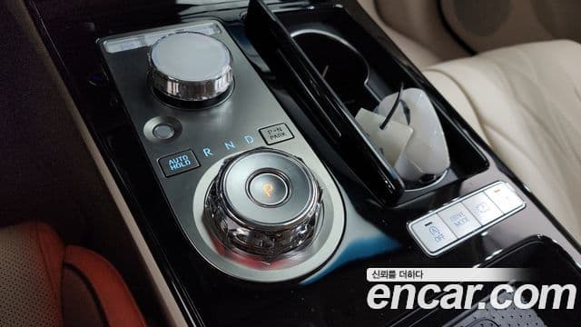 Genesis G80 (RG3) бензин 2.5 турбо AWD, 2025 9