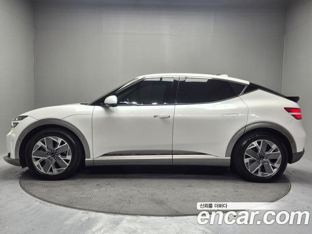 Genesis GV60 Standard, 2023 4