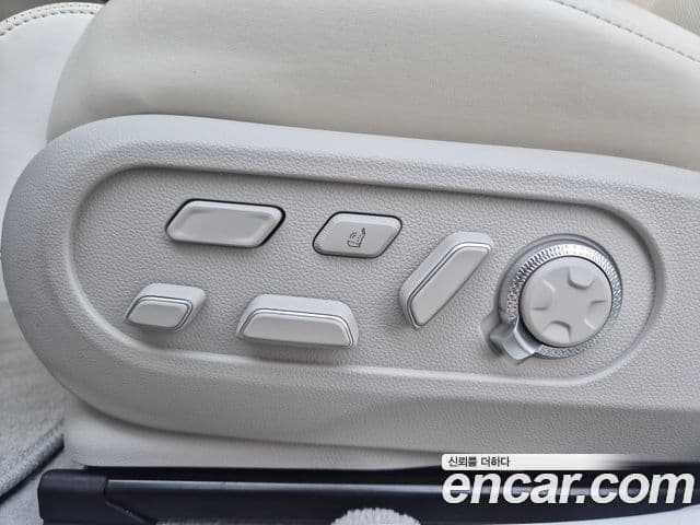 Genesis GV60 Standard, 2023 14