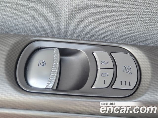 Genesis GV60 Standard, 2023 17