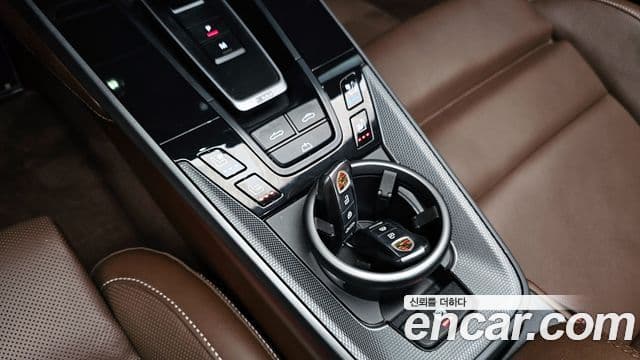 Porsche 911 (992) Carrera 4 кабриолет, 2021 16