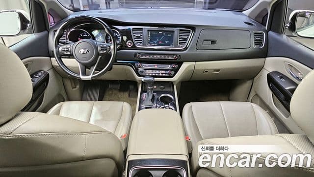 Kia The / новый New Carnival VIP, 2019 7