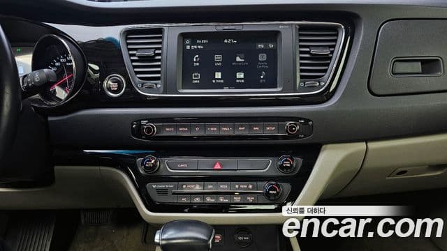 Kia The / новый New Carnival VIP, 2019 15