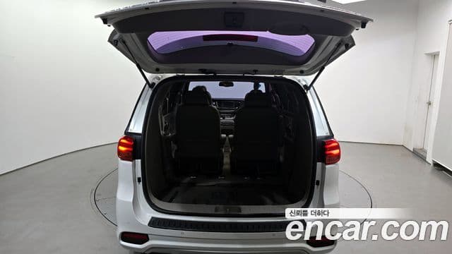 Kia The / новый New Carnival VIP, 2019 20