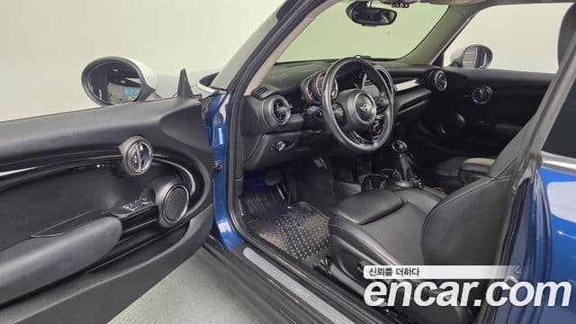 Mini Cooper 3세대, 2017 10