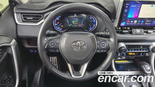 Toyota RAV4 5세대, 2021 13
