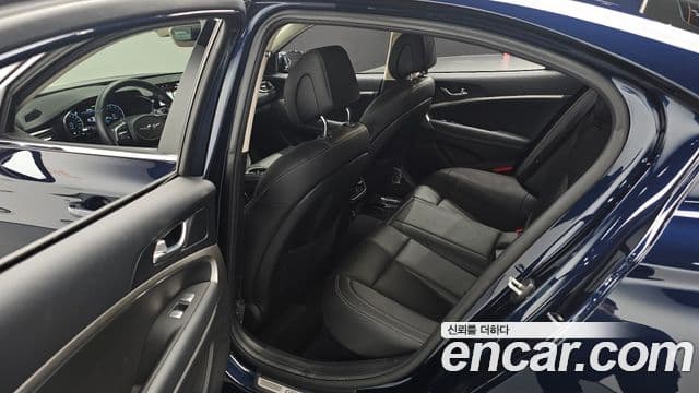 Genesis The / новый New G70, 2021 12