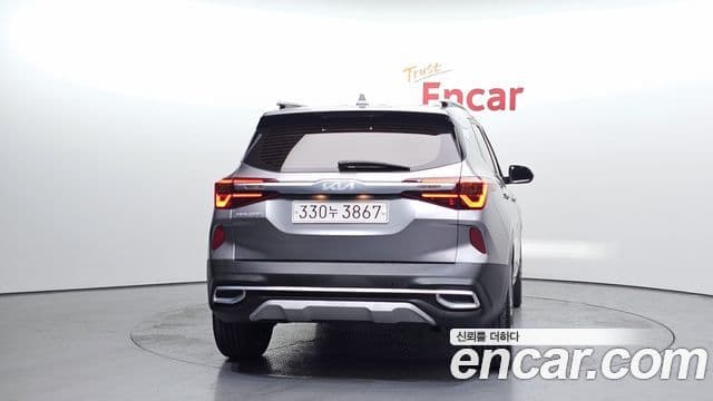 Kia Seltos Signature, 2023 3