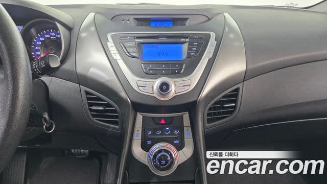 Hyundai Avante MD M16 GDI Deluxe, 2012 14