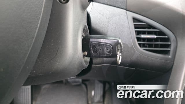 Hyundai Avante MD M16 GDI Deluxe, 2012 18