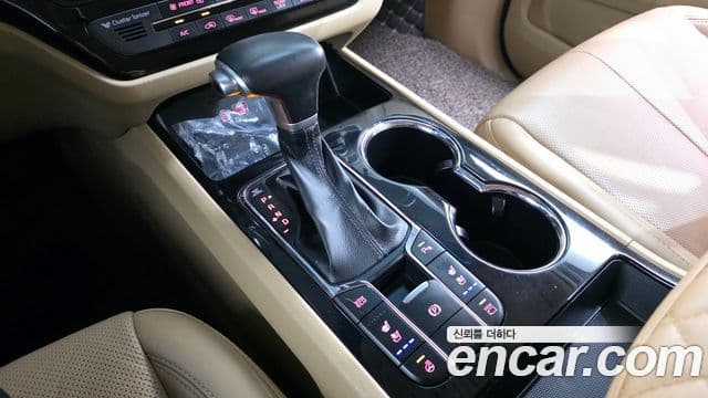 Kia The / новый New Carnival VIP, 2019 9