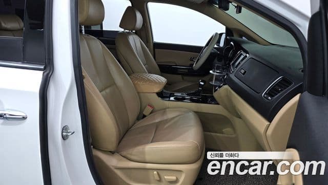 Kia The / новый New Carnival VIP, 2019 10