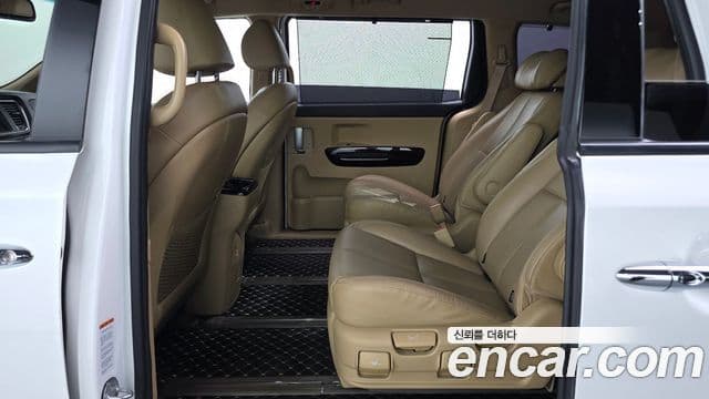 Kia The / новый New Carnival VIP, 2019 12