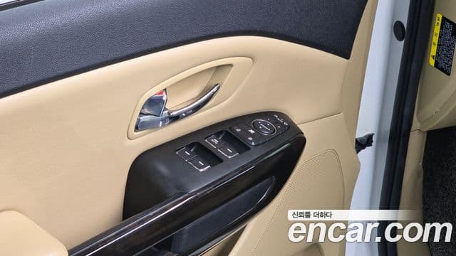 Kia The / новый New Carnival VIP, 2019 17