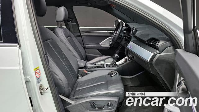 Audi Q3 (F3) Premium, 2023 10