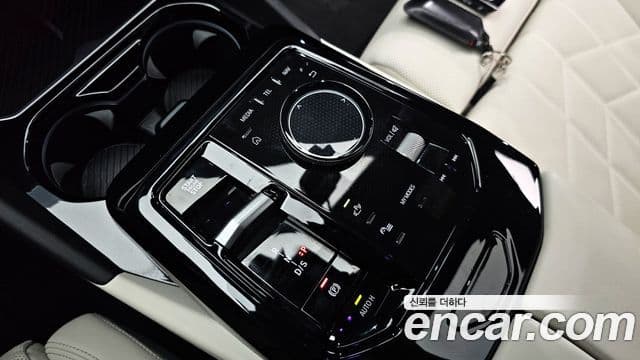 BMW 5시리즈 (G60) 523d xDrive M Sport, 2024 9