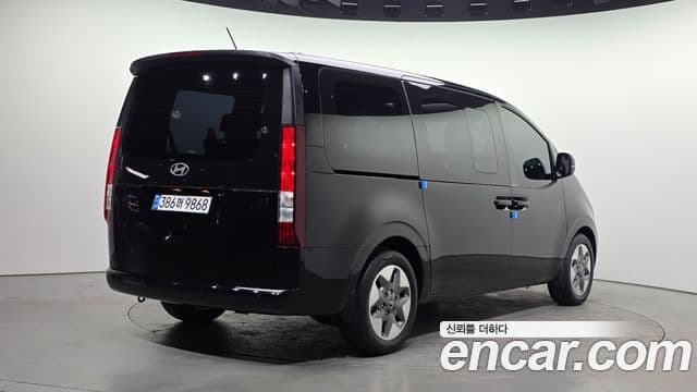 Hyundai Staria Modern, 2025 2
