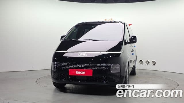 Hyundai Staria Modern, 2025 3