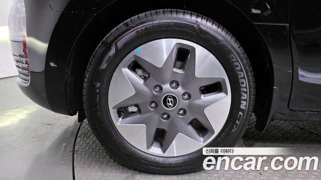 Hyundai Staria Modern, 2025 все фото