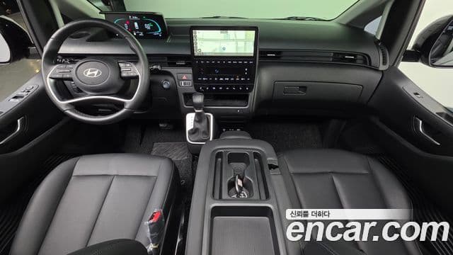 Hyundai Staria Modern, 2025 7