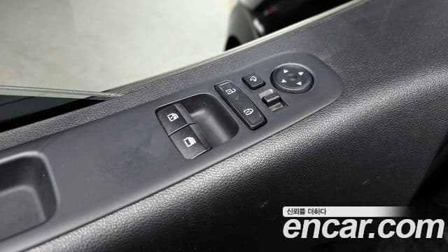 Hyundai Staria Modern, 2025 11