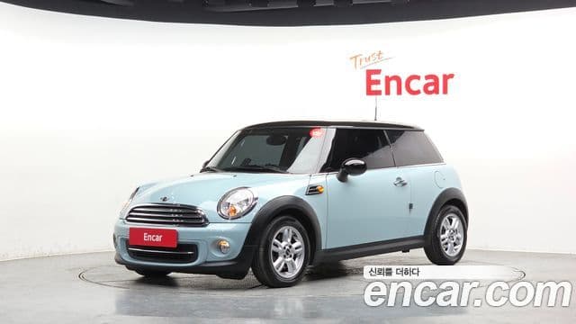 Mini Cooper SE, 2012 1