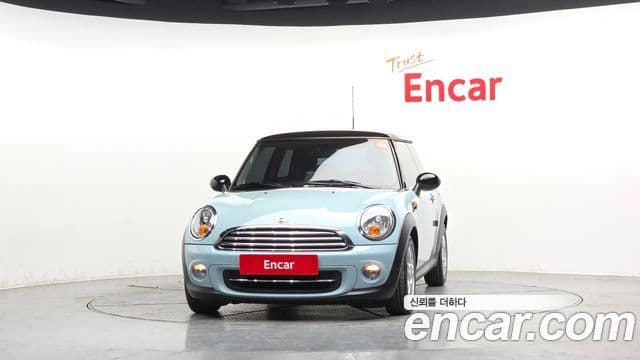Mini Cooper SE, 2012 3