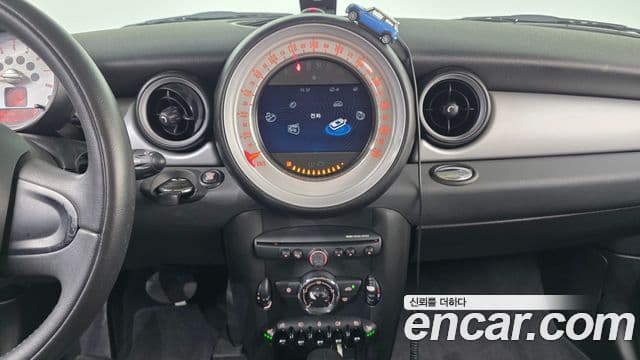 Mini Cooper SE, 2012 14