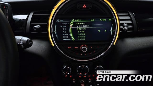 Mini Cooper 3세대, 2018 15