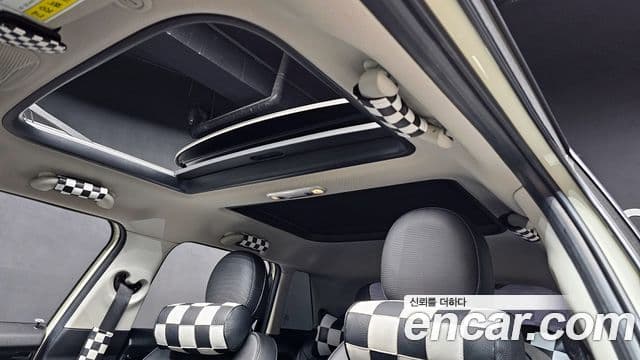 Mini Cooper 3세대, 2018 18