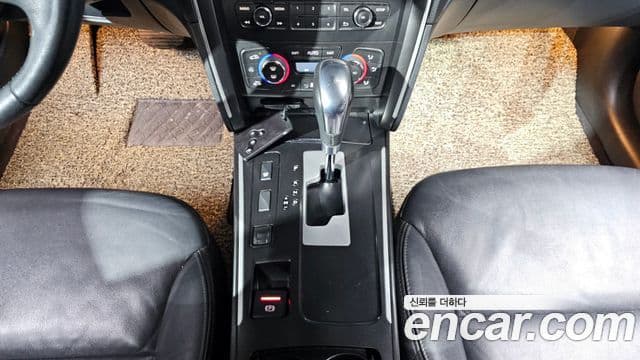 Renault Korea(Samsung) SM7 Nova LPLI 2.0 LPe для людей с инвалидностью, 2016 9