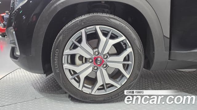 Kia Seltos Signature, 2022 все фото