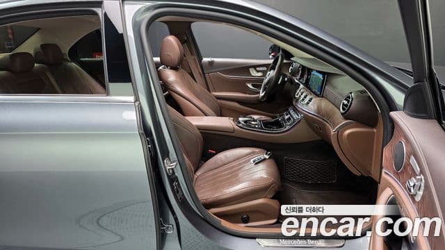 Mercedes-Benz E-класс W213 Exclusive, 2017 10