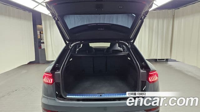 Audi Q8 (4M) Premium, 2023 20