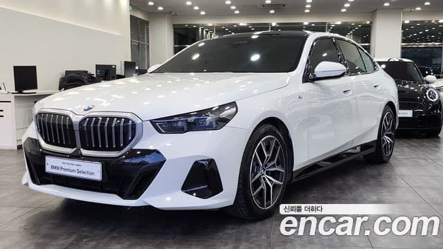 BMW 5시리즈 (G60) 523d M Sport, 2024 1
