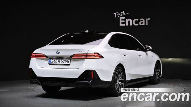 BMW 5시리즈 (G60) 520i M Sport, 2025 2