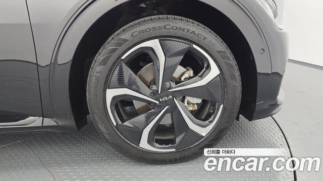 Kia EV6 GT Line, 2023 все фото