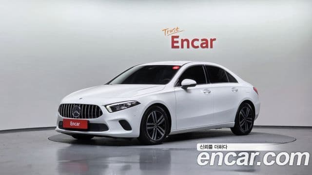 Mercedes-Benz A-класс W177 A200d седан, 2023 1