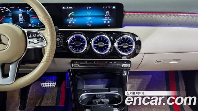 Mercedes-Benz A-класс W177 A200d седан, 2023 14